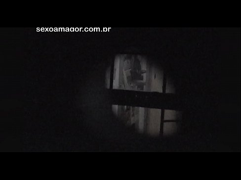 ❤️ Blondie wordt stiekem gefilmd door een voyeur uit de buurt, verstopt achter holle bakstenen Quality porn at us nl.hentaisun.ru ﹏